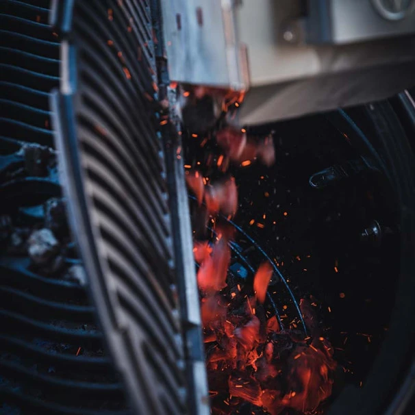 Napoleon Barbecue Charbon Avec Couvercle Napoléon Rodéo Pro 4 Napoleon Barbecue Charbon Avec Couvercle Napoléon Rodéo Pro – Image 2