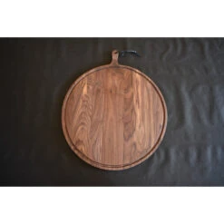 Planche à Découper Ronde Avec Rigole En Noyer 60 Cm 10 Planche à Découper Ronde Avec Rigole En Noyer 60 Cm -Barbecue Délices Promo planche a decouper dutchdeluxes xl round en noyer 60 cm 1